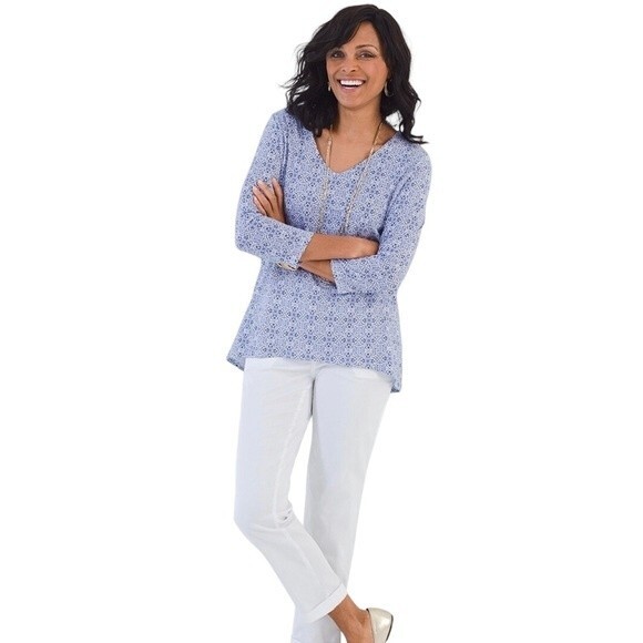 Chico's Medallion Tiles Tee Top 3/4 Sleeve V-neckline High Low Cotton Modal Soft - Picture 2 of 16